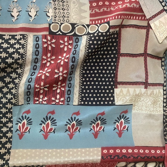 Mixed Pattern Vintage Button Up 🔥 - Picture 6 of 6